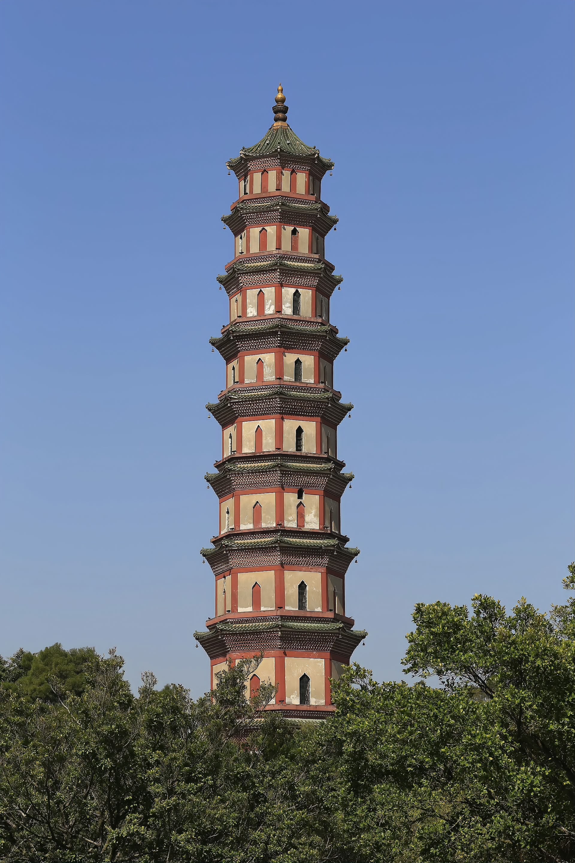 The nine-storey octagonal brick pagoda of 1612 on the summit of Lianhuashan, Panyu